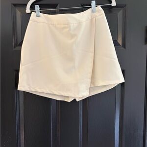 Women's Cream Skort